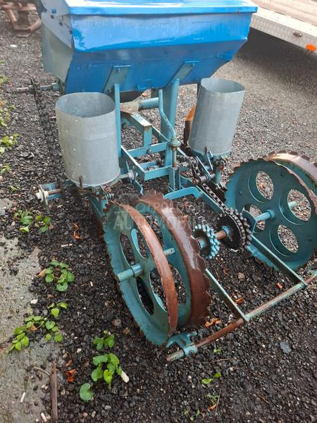 OLT Sejalica olt za kukuruze