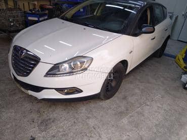 Lancia Delta -  kompletan auto u delovima