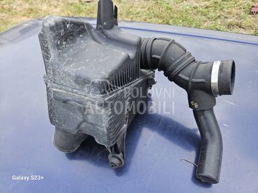 KUCISTE VAZDUSNOG FILTERA 2.0 za Renault Scenic za 2006. god.