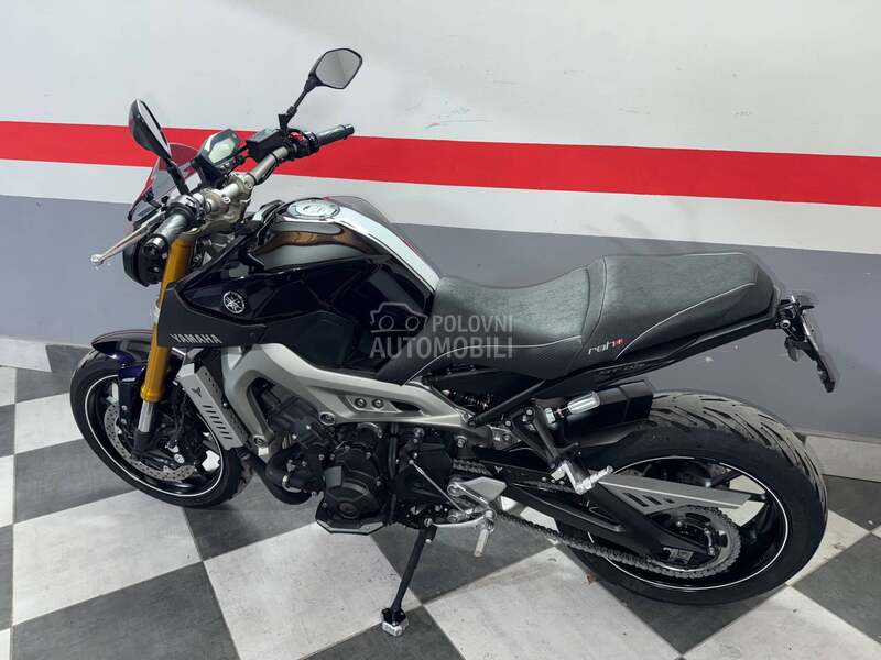Yamaha Mt 09 akrap