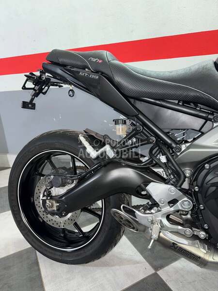 Yamaha Mt 09 akrap