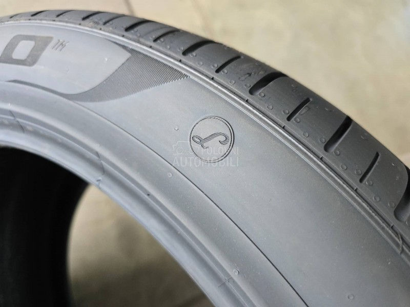 Pirelli 325/35 R22 Letnja