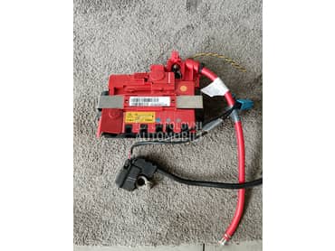 plus i minus klema za BMW X1 od 2010. do 2014. god.