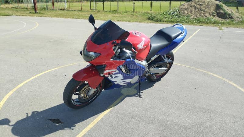 Honda cbr 600 f4