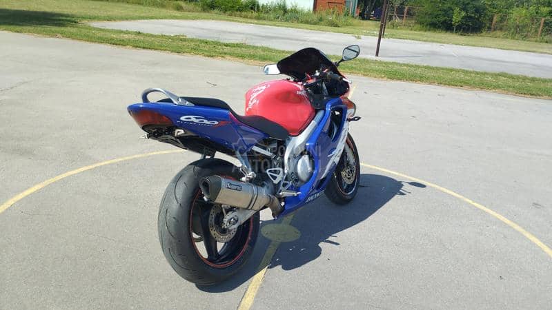 Honda cbr 600 f4