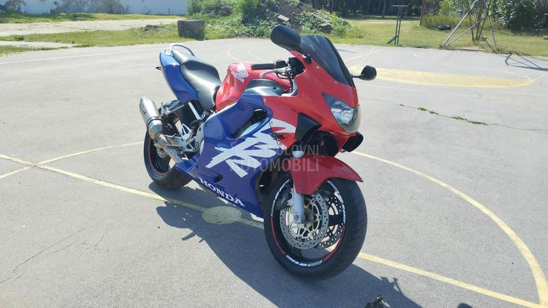 Honda cbr 600 f4