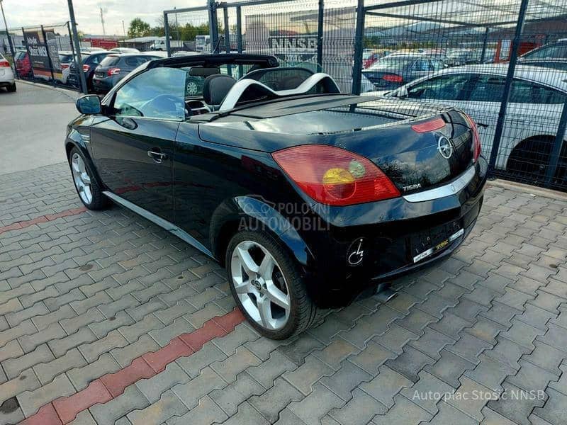 Opel Tigra 1.8 i