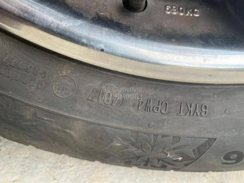 Continental 215/60 R17 Zimska