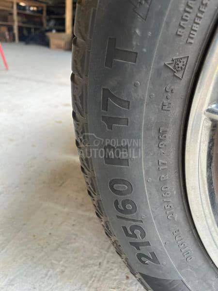 Continental 215/60 R17 Zimska