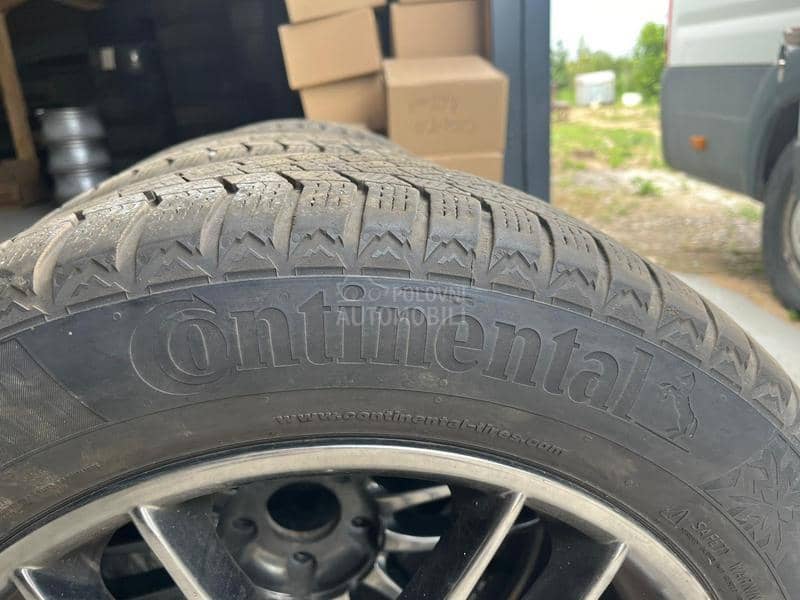 Continental 215/60 R17 Zimska