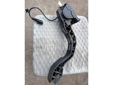 Papucica gasa za Citroen C4 od 2005. do 2010. god.