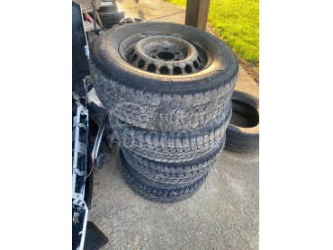 Nokian 235/65 R16 Zimska