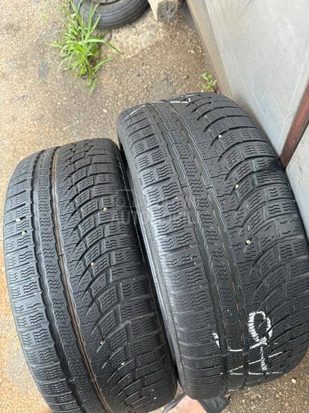Nokian 225/45 R19 Zimska
