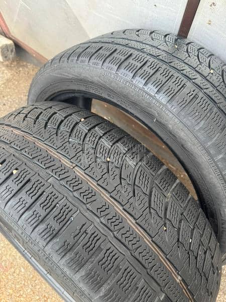 Nokian 225/45 R19 Zimska