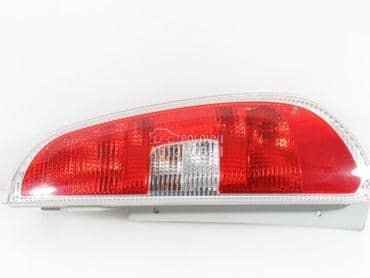 Stop svetla i stop lampe za Škoda Rapid od 2006. do 2019. god.