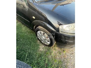 Desno krilo za Citroen C3