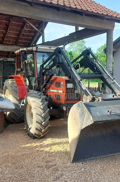 Massey Ferguson 4255