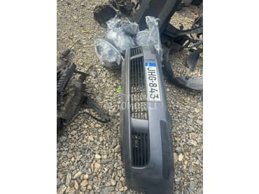 Branik prednji za Volkswagen Golf 5 od 2004. do 2008. god.