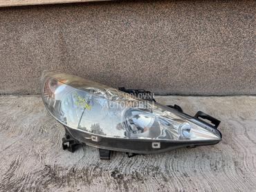 Far desni za Peugeot 207