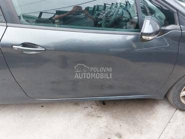 desna vrata za Peugeot 208 od 2011. do 2016. god.