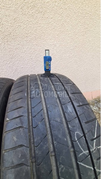 Pirelli 275/40 R22 Letnja
