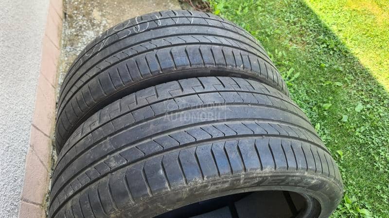 Pirelli 275/40 R22 Letnja