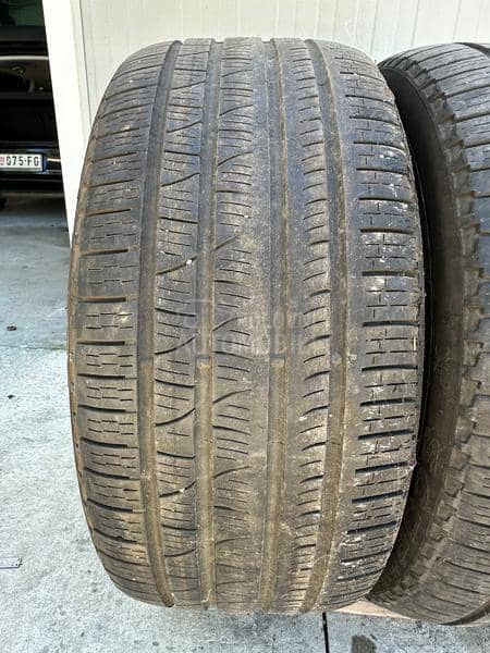 Pirelli 275/40 R22 Letnja