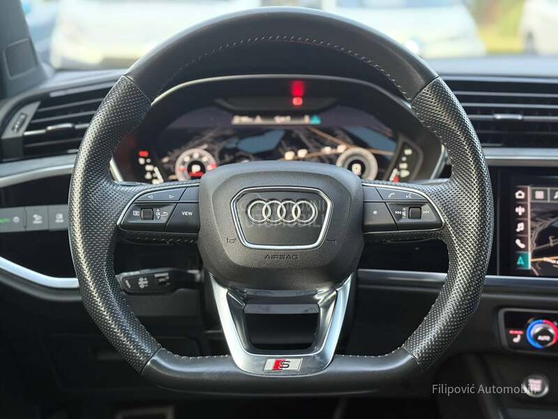 Audi Q3 2.0 SportBack s-line