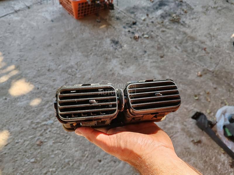 Delovi za Nissan 200 SX s13 1992. god.