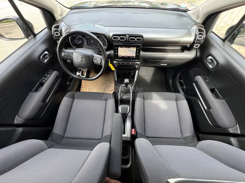 Citroen C3 Aircross Bluehdi SHINE