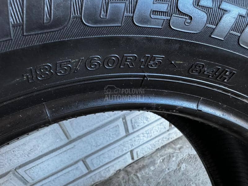 Bridgestone 185/60 R15 Letnja