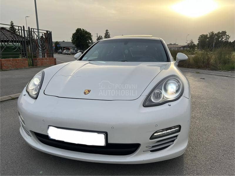 Porsche Panamera 4 / sport chrono /