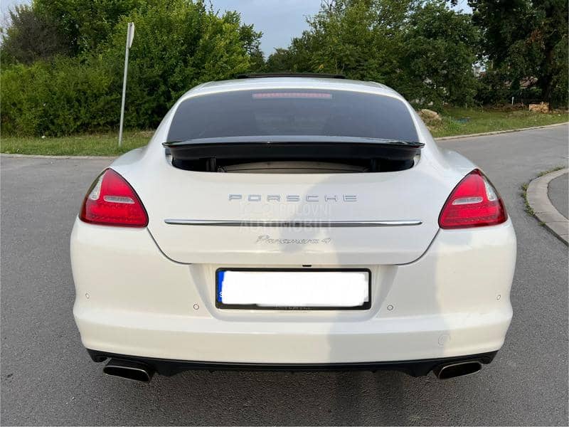 Porsche Panamera 4 / sport chrono /