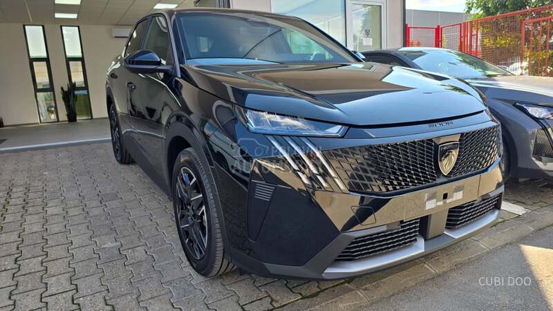 Peugeot 3008 1.2HY ALLURE 136 AT6