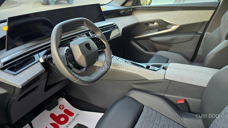 Peugeot 3008 1.2 BUSINESS 136 AT