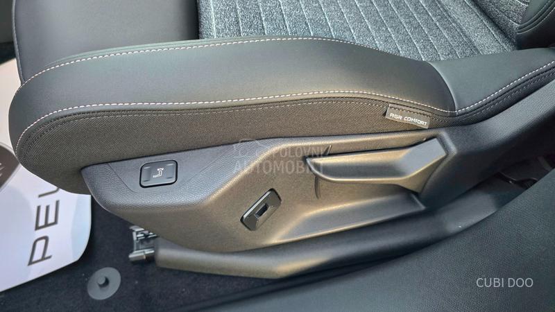 Peugeot 3008 1.2 BUSINESS 136 AT