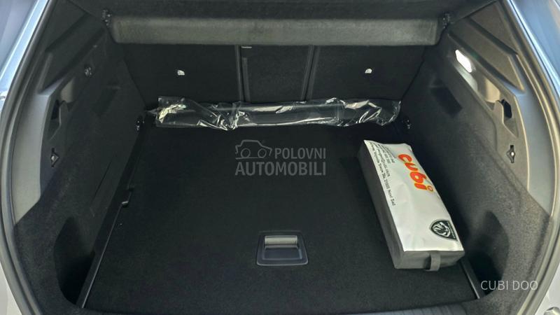 Peugeot 3008 1.2 BUSINESS 136 AT