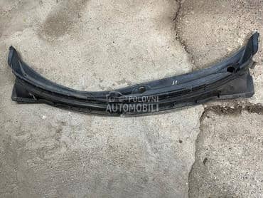 Plastika oko metlica brisaca za Mitsubishi ASX od 2010. do 2020. god.