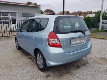 kompletan auto za Honda Jazz od 2003. do 2006. god.