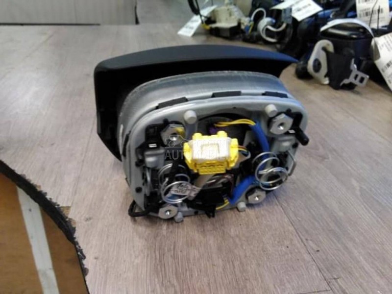 Vazdušni jastuk - airbag