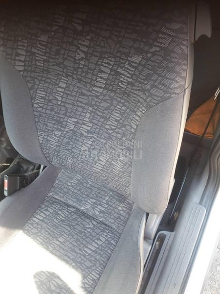 Opel Corsa C -  kompletan auto u delovima