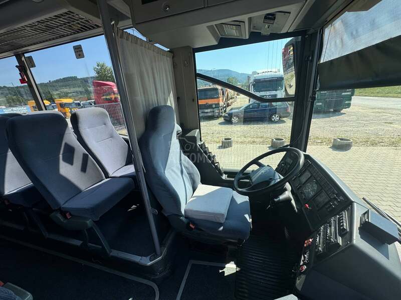 Mercedes Benz INTEGRO 70 SEDISTA