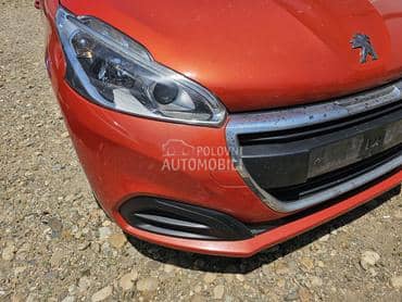 Peugeot 208 -  kompletan auto u delovima