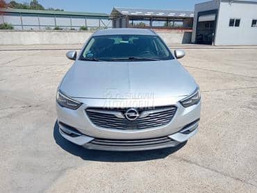 Opel Insignia 1.6