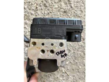 ABS centrala ABS pumpa za Toyota RAV 4 od 2000. do 2005. god.