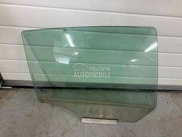 staklo zadnje desno hecbek za Opel Astra H