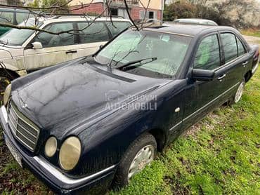 Delovi vrata prednja leva za Mercedes Benz E Klasa od 1995. do 2002. god.