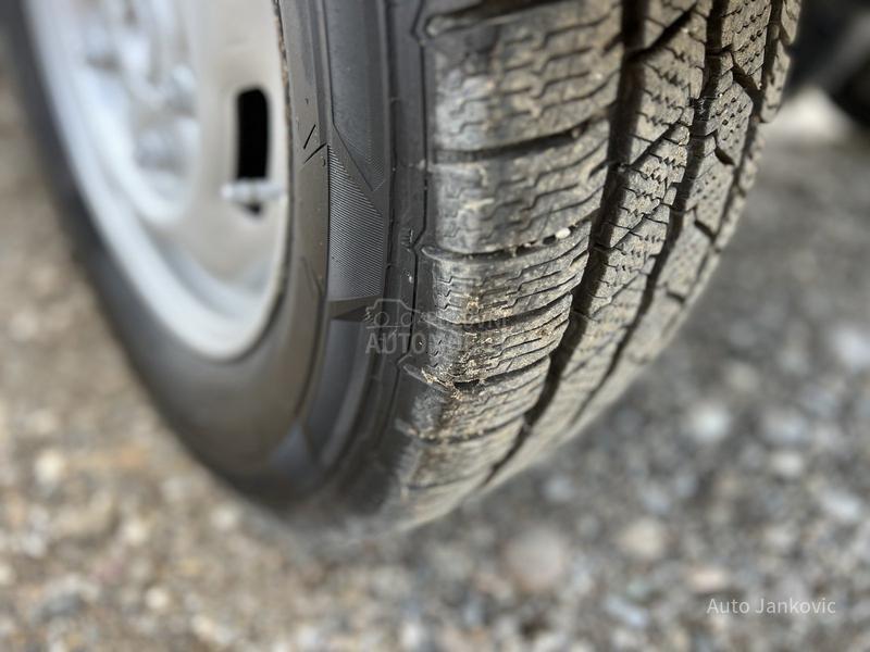 Ford Transit P  U T A R