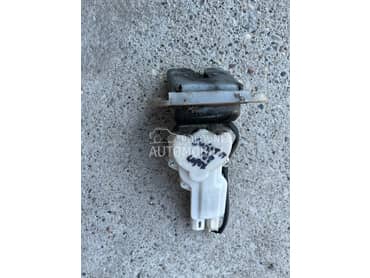 Brava gepek vrata za Suzuki Swift od 2005. do 2010. god.