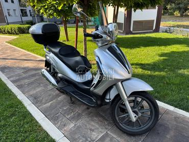 Piaggio beverly 250 ic tourer